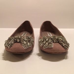 Steve Madden Shoes - Steve Madden Nude Rhinestone Bow Flats Size 6.5 Steve Madden Shoes - Steve Madden Nude Rhinestone Bow Flats Size 6.5
