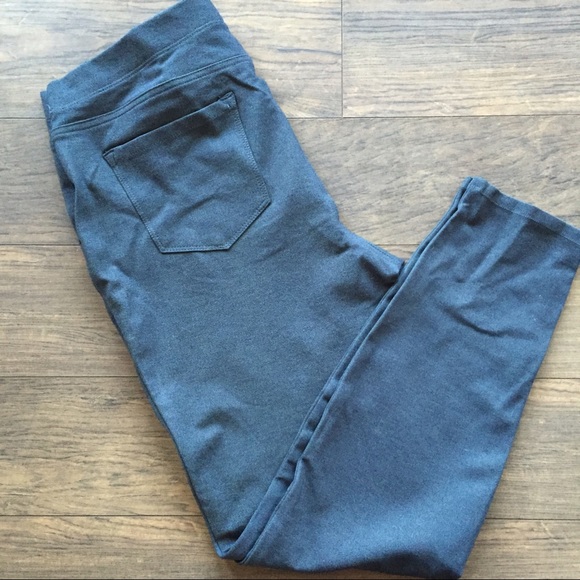 St John's Bay Medium Grey Leggings
