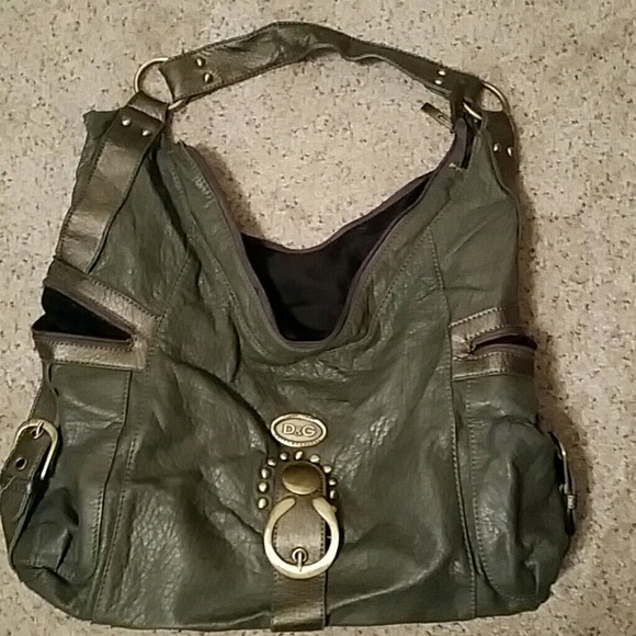 Purse - Picture 1 of 3