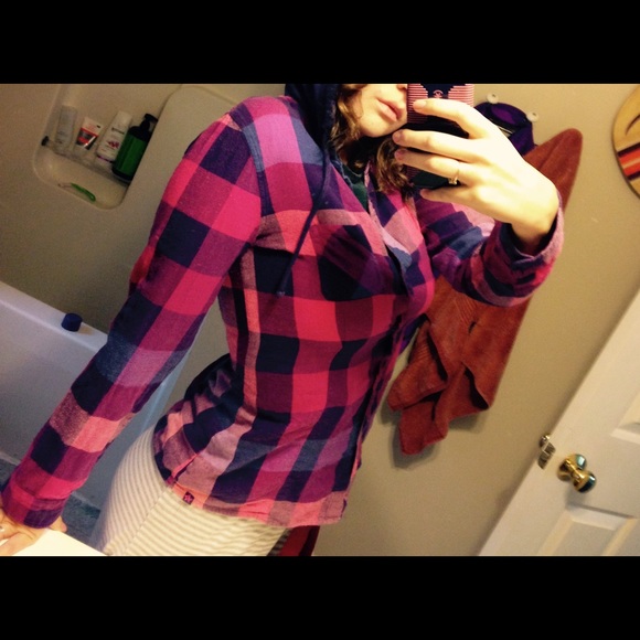 ❌SOLD❌Flannel hoodie 🎀 - Picture 2 of 4