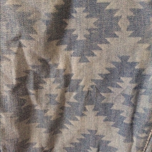 Rock and Republic Aztec Jeans - Picture 2 of 3