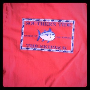 Size M southern tide short sleeve corral