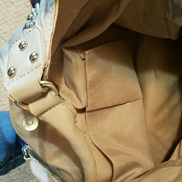 Purse - Picture 3 of 4