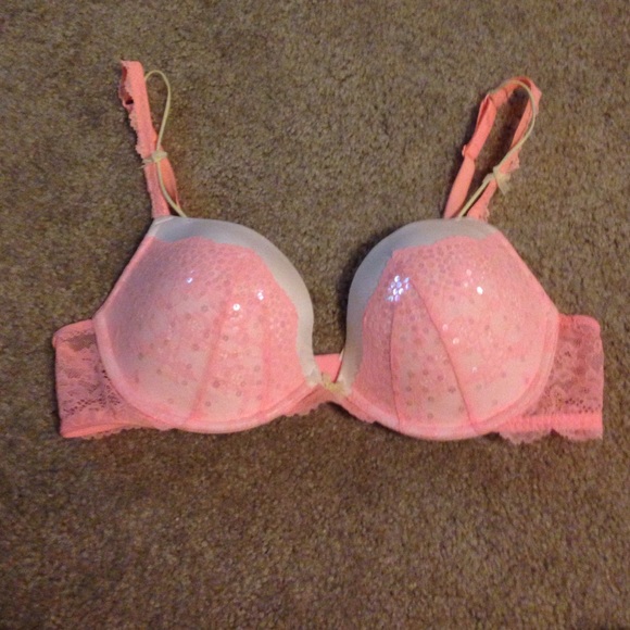 Victoria's Secret Dream Angels Push Up Bra