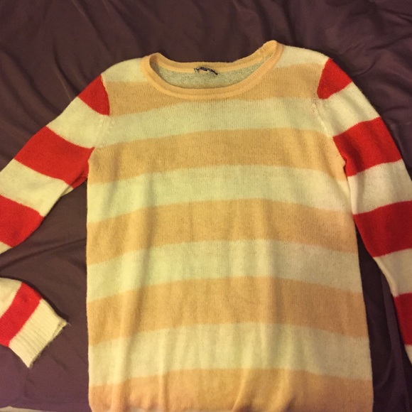 Ked's sweater Size L fits like M