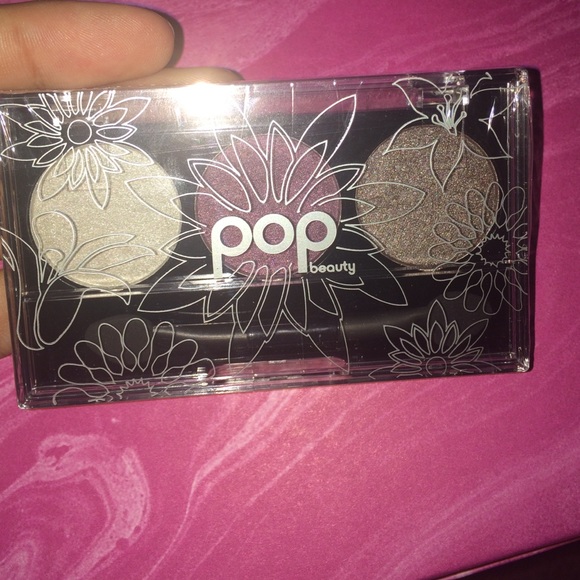 NEW STILL PACKAGED!! POP portfolio eyeshadow trio