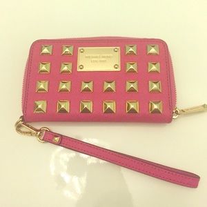 Hot pink, Michael Kors, wristlet