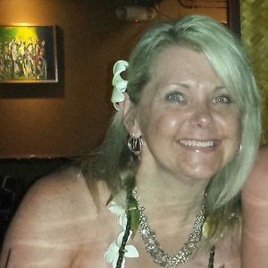 Meet your Posher, Nancy