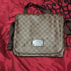 Louis Vuitton look alike messenger bag