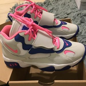 le scarpe nike air speed territorio grigio rosa blu navy scarpe poshmark le scarpe nike air speed territorio grigio rosa blu navy scarpe poshmark