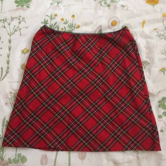 plaid mini skirt