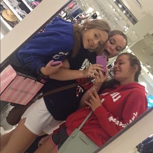 Meet your Posher, Olivia