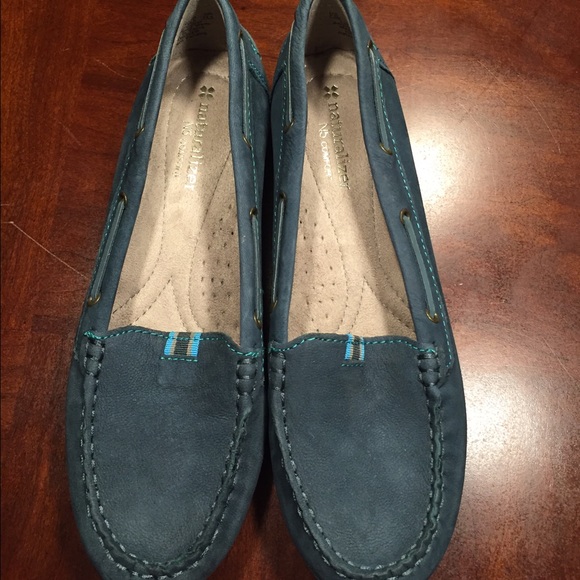 Naturalizer Flats