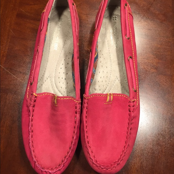 Naturalizer Flats