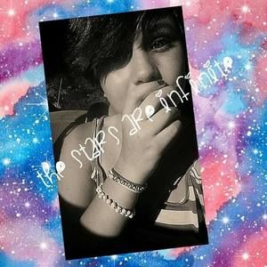 Meet your Posher, Abigail