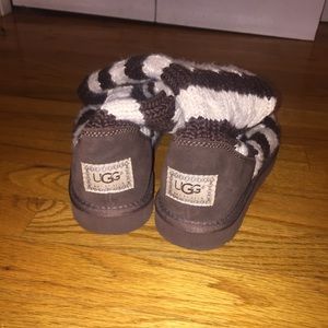 Knit Uggs