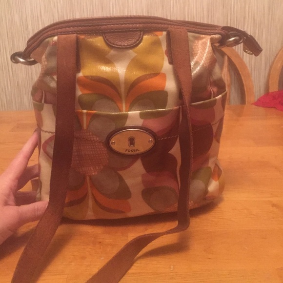 Fossil purse