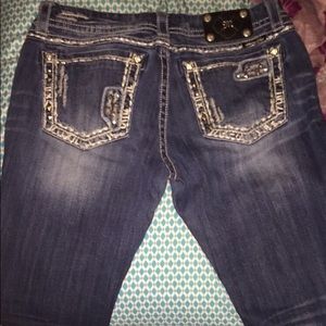 Size 32R miss me jeans!