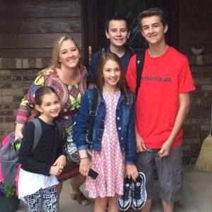 Meet your Posher, Renee