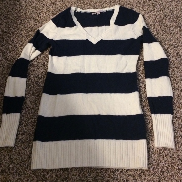 GAP Vneck