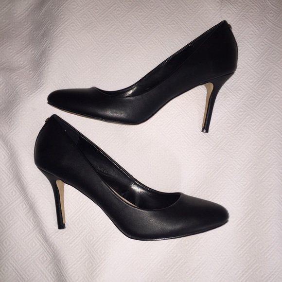 Express Matte Black Heels in Size 9