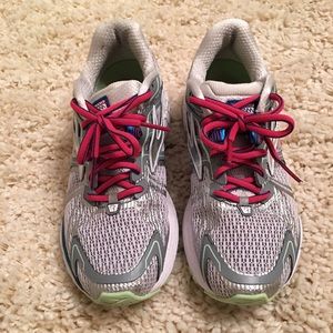Brooks Ravenna Running shoes