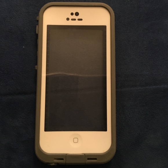 Lifeproof iPhone 5c phone case (frē)
