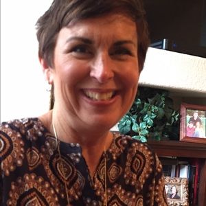 Meet your Posher, Lisa