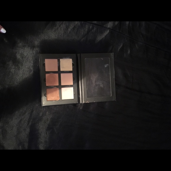 Cream contour - Picture 2 of 2