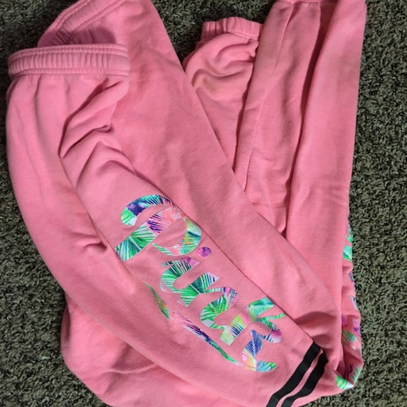 PINK Victoria's Secret Pants - PINK campus pant.