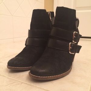 Almost new suade black booties.