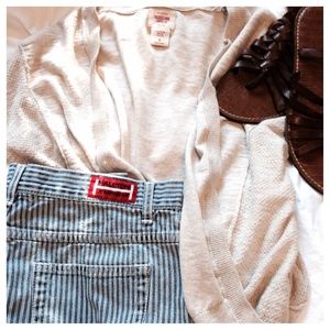 The Perfectly Neutral, Goes-With-Everything Cardi