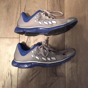 Under armor shoes