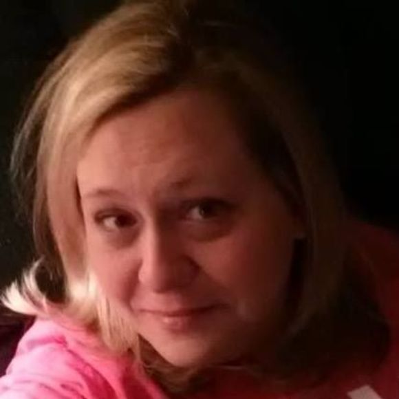 Meet your Posher, Delita