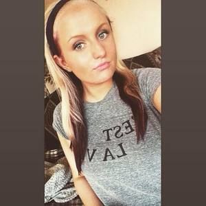 Meet your Posher, Carly