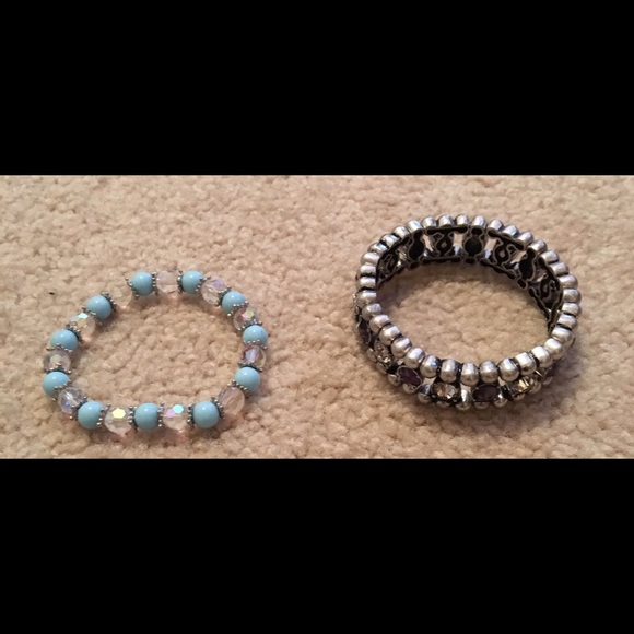 Bracelets - Picture 1 of 2