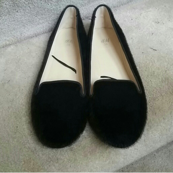 Fuzzy black flats