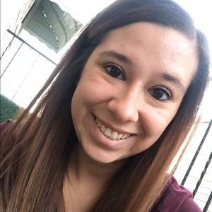 Meet your Posher, Marissa