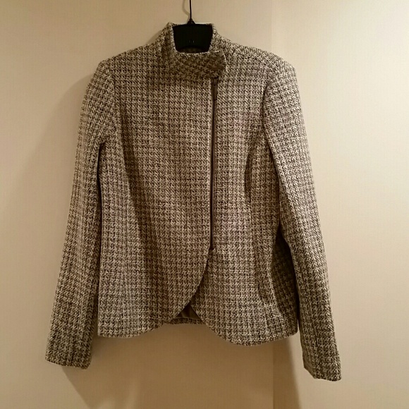 Beautiful Sweater/Blazer