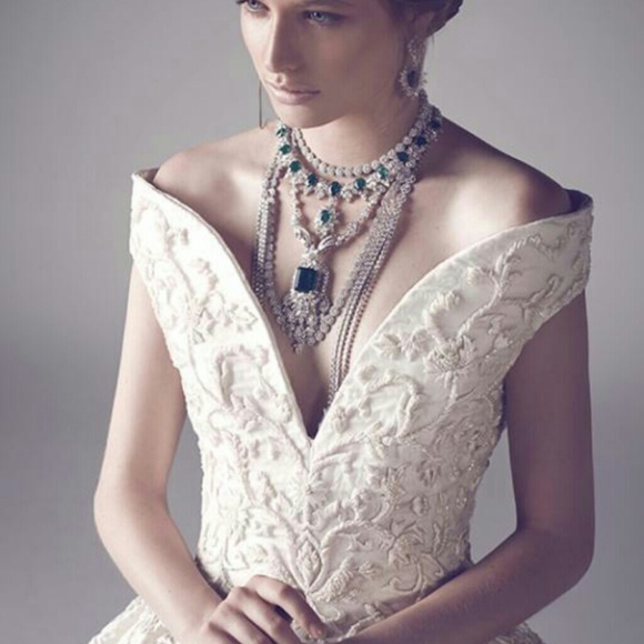 The best weeding dresses are here,