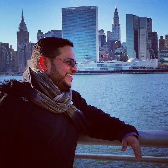 Meet your Posher, Fernando - Picture 1 of 1