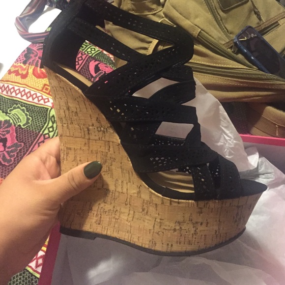 Size 10 wedges just fab