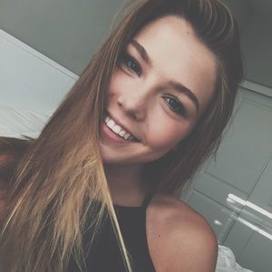 Meet your Posher, Bella