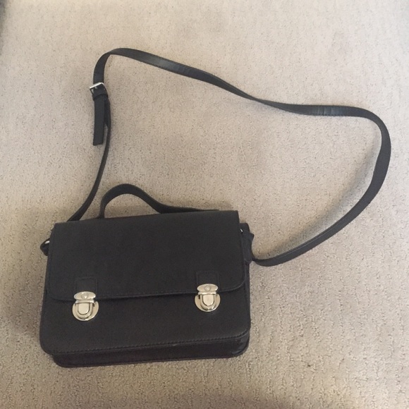 atmosphere Handbags - black buckle bag