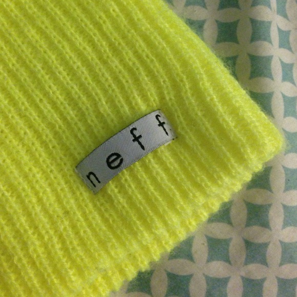 neon yellow neff beanie💖