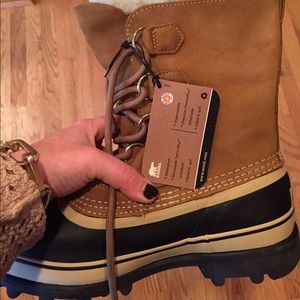SOREL Caribou Women's 9