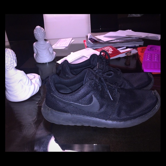 Black roshes