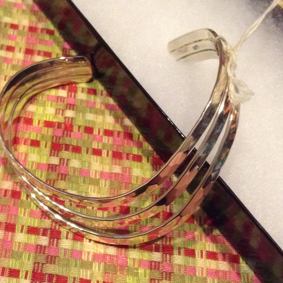 925 Sterling Silver Bangle - Picture 2 of 3