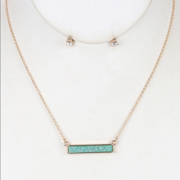 Metal Bar Bib Necklace Set