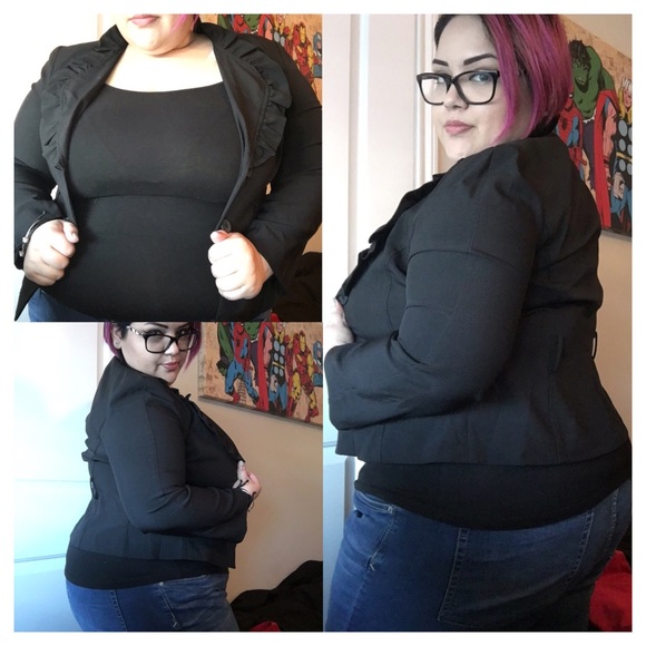 Sweet black blazer!